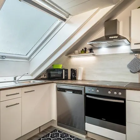Straub Apartman